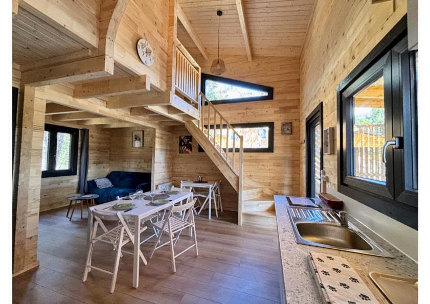 Parc Residentiel De Loisir : Le Loup Blanc Du Riou Hotel บาร์เซอลอนเน็ต ภายนอก รูปภาพ