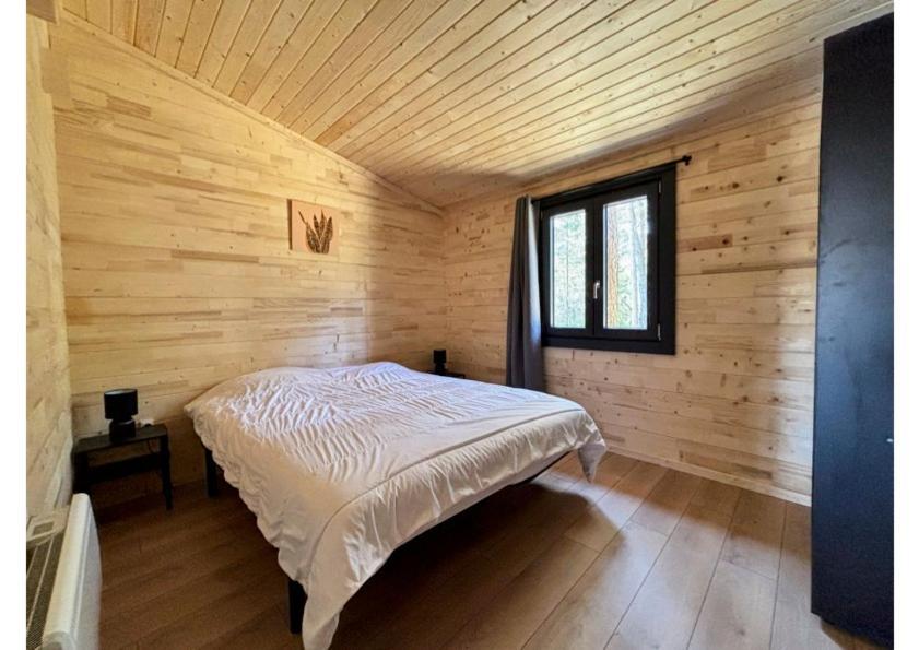 Parc Residentiel De Loisir : Le Loup Blanc Du Riou Hotel บาร์เซอลอนเน็ต ภายนอก รูปภาพ