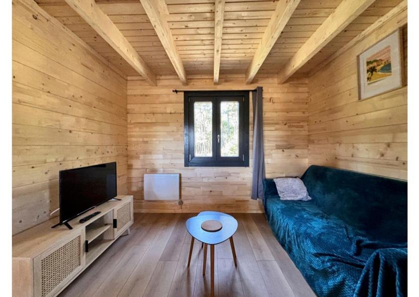 Parc Residentiel De Loisir : Le Loup Blanc Du Riou Hotel บาร์เซอลอนเน็ต ภายนอก รูปภาพ